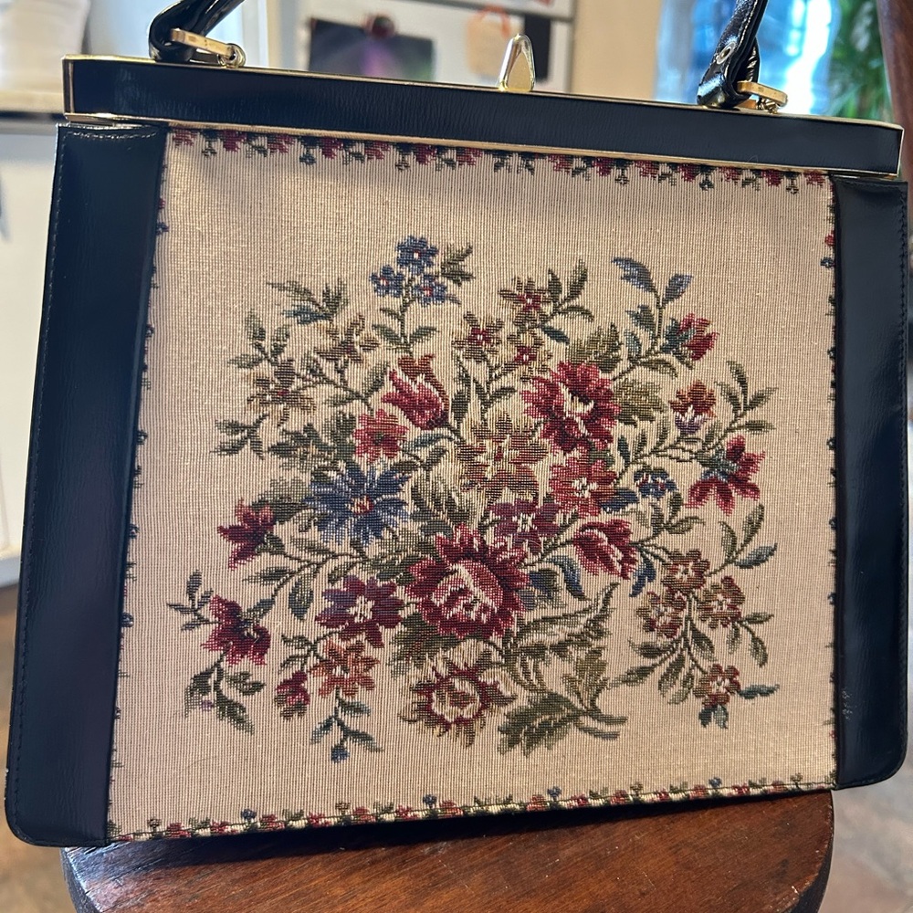 Vintage La Marquise Italian Tapestry clutch top handle bag